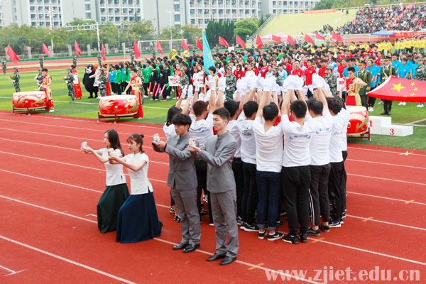 1477456256473349.jpg 运动会8.jpg